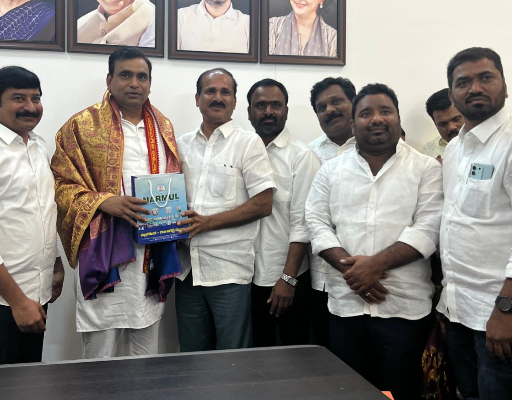  చామల కిరణ్ కుమార్‌కు నూతన సంవత్సర శుభాకాంక్షలు తెలిపిన కాంగ్రెస్ నేతలు