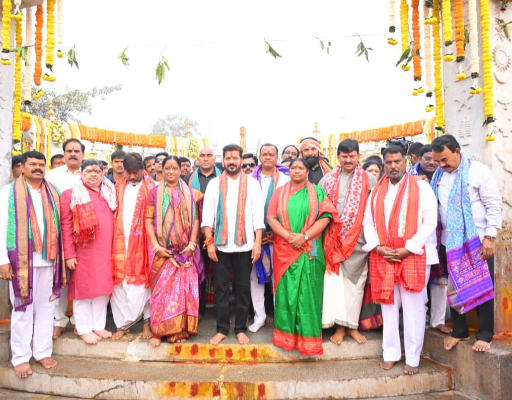 ప్రజా ప్రభుత్వ సంకల్పానికి ప్రతీకగా మేడారం గద్దెల పునర్నిర్మాణం – పైలాన్ ఆవిష్కరణతో జాతికి అంకితం