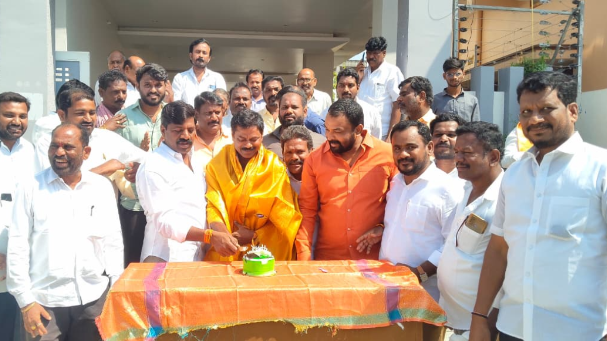 మలిదశ ఉద్యమకారుడు కాటం వెంకటేశం జన్మదిన వేడుకలు