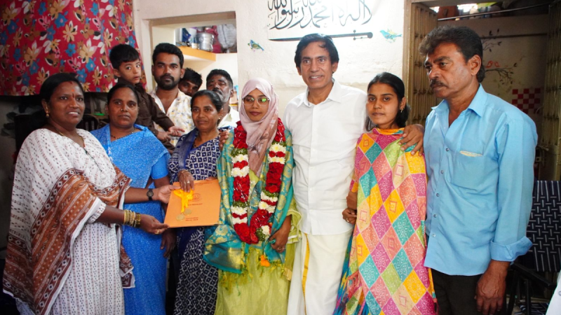 గోల్డ్ మెడల్ సాధించిన తస్లీమాకు ఎమ్మెల్యే పార్థసారధి అభినందనలు