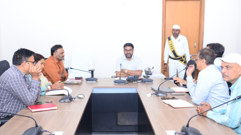 జిల్లాలో గోదాముల విస్తరణకు చర్యలు.