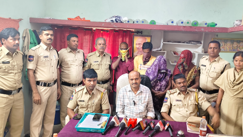 చౌటుప్పల్ టోల్‌ ప్లాజా వద్ద భారీ గంజాయి పట్టివేత