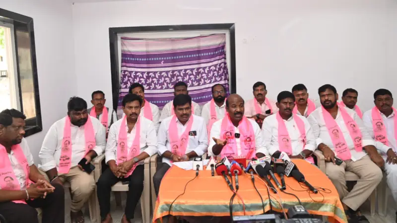 కాంగ్రెస్ నాయకుల భాష దారుణం : చిరుమర్తి లింగయ్య