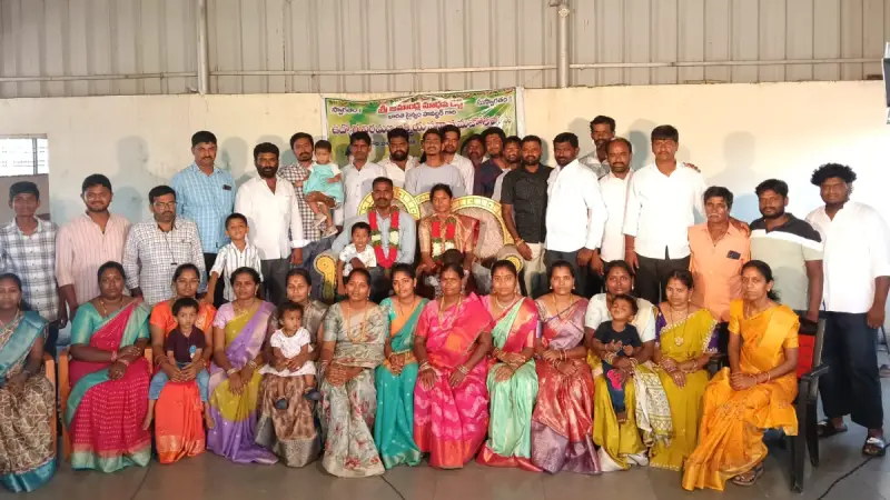 వివేకానంద యూత్ ఆధ్వర్యంలో మాజీ సైనికుడు మాధవరెడ్డికి ఘన సన్మానం