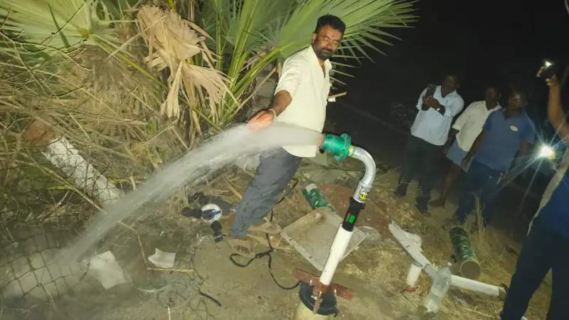 నీర్నంలలో ముందస్తు చర్యలు.  మంచినీటి బోరు మరమ్మతు.  ఆదర్శ గ్రామంగా తీర్చిదిద్దుతా: సర్పంచ్ గోపాల్ రెడ్డి