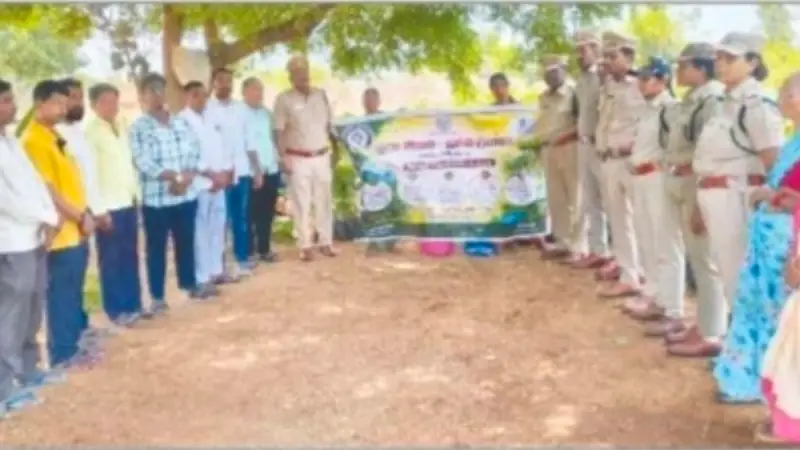 ఒక్కో వ్యక్తి ఒక మొక్కను నాటి సంరక్షిస్తేనే హరిత తెలంగాణ లక్ష్యం సాకారమవుతుంది" అని అటవీశాఖ అధికారి జి. సత్యనారాయణ 