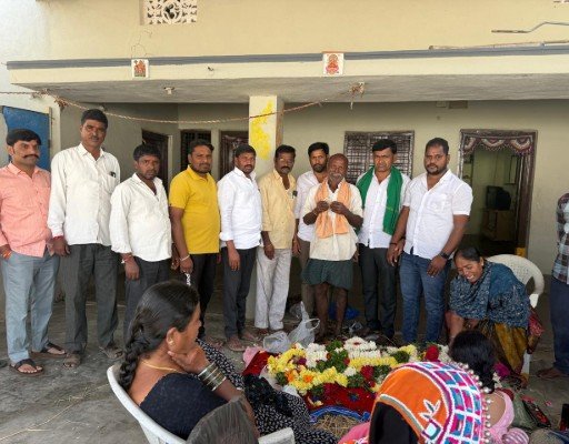 మాజీ సర్పంచ్ మంగ శ్రీనివాస్ ఆర్థిక సహాయం