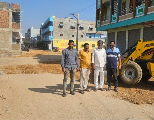 నారాయణఖేడ్ 5వ వార్డులో మొరం రోడ్డు మరమ్మత్తులు