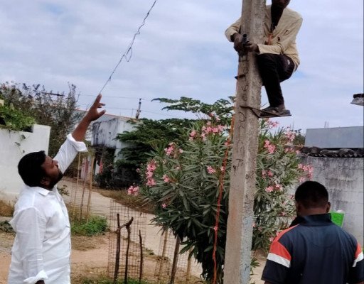 వీధిలైట్లతో మొదలు… అభివృద్ధికి బాట