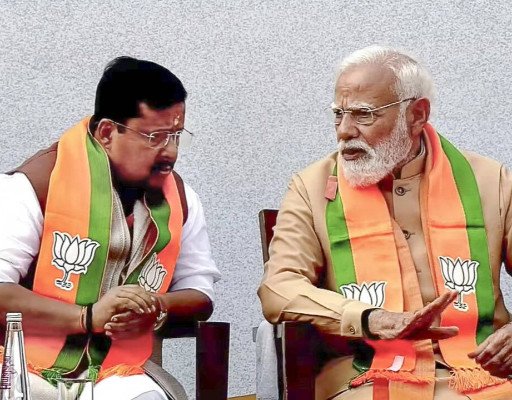 నాకూ  బాస్ ఆయనే : మోదీ