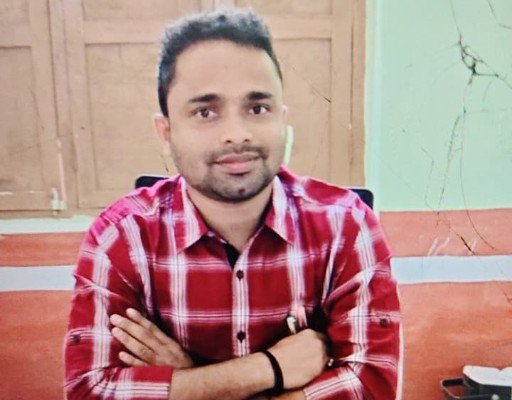 శ్రీకాకుళం జిల్లా. ఆమదాలవలస మండలం మెట్ట మోహన్ రావు