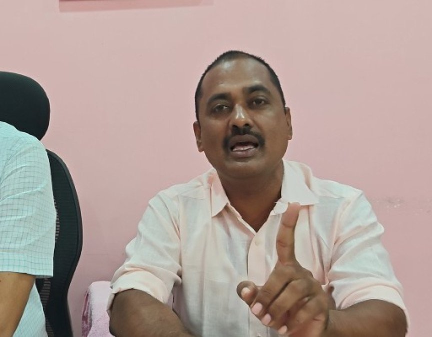 ఏయ్..! 'జబర్దస్తి కిరాక్ ఆర్పీ ఎలా ఉంది నీ వంట్లో - వంగర మండల యూత్ ప్రెసిడెంట్ బొక్కేల వెంకట అప్పల నాయుడు.