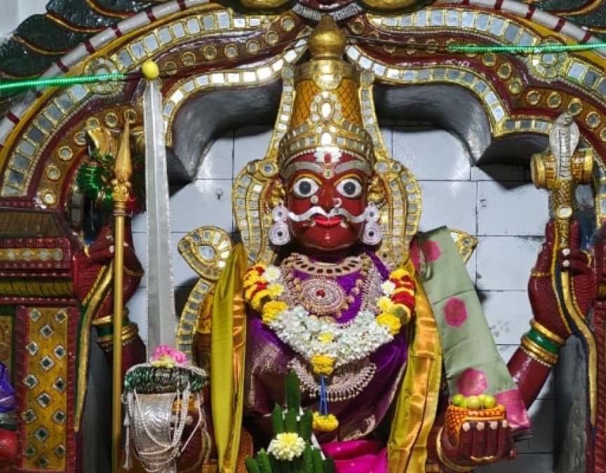 ఉగాది సందర్భంగా ఘనంగా శ్రీ చౌడేశ్వరి దేవి పంచమ జ్యోతుల మహోత్సవం