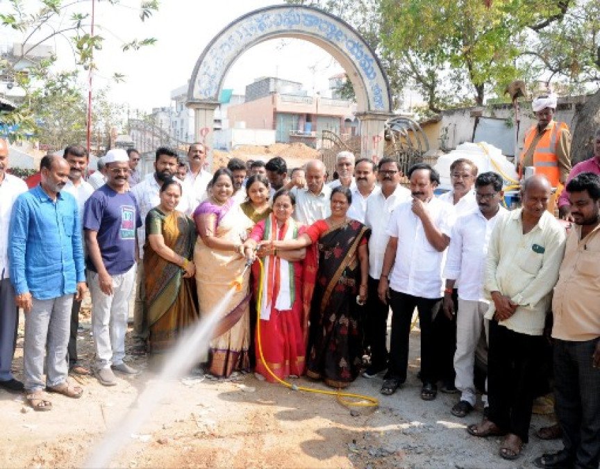 పట్టణ పారిశుధ్యానికి శ్రీకారం చుట్టిన కోదాడ మున్సిపల్ నూతన పాలకవర్గం.....