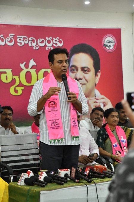 రాహుల్ బంధు పథకంపై కేటీఆర్ విమర్శలు