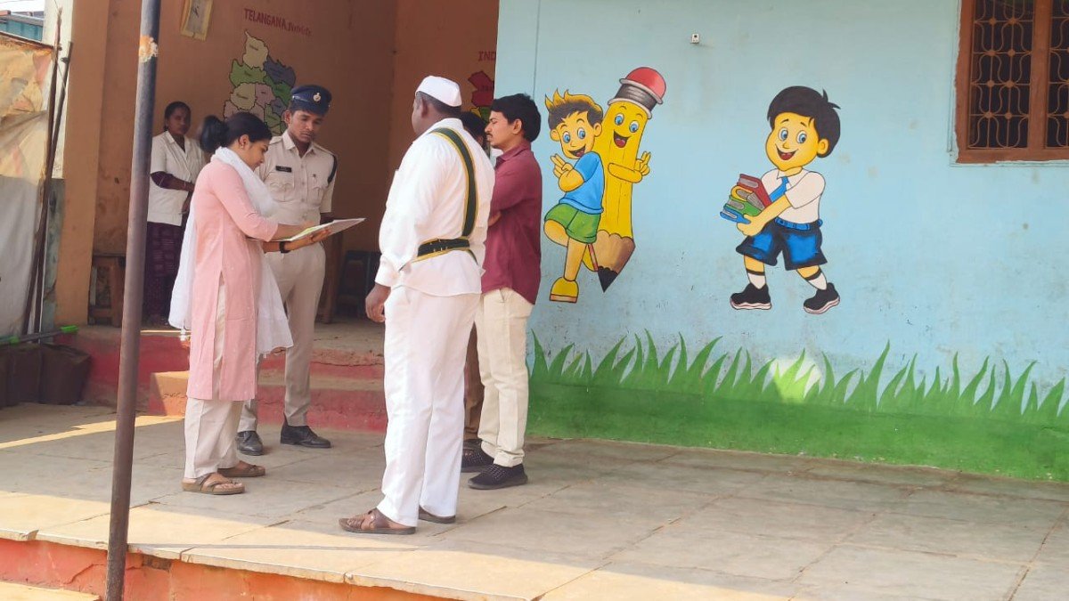 పదవ తరగతి పలు పరీక్షల కేంద్రాలపై సబ్ కలెక్టర్ ఆకస్మిక పరిశీలన