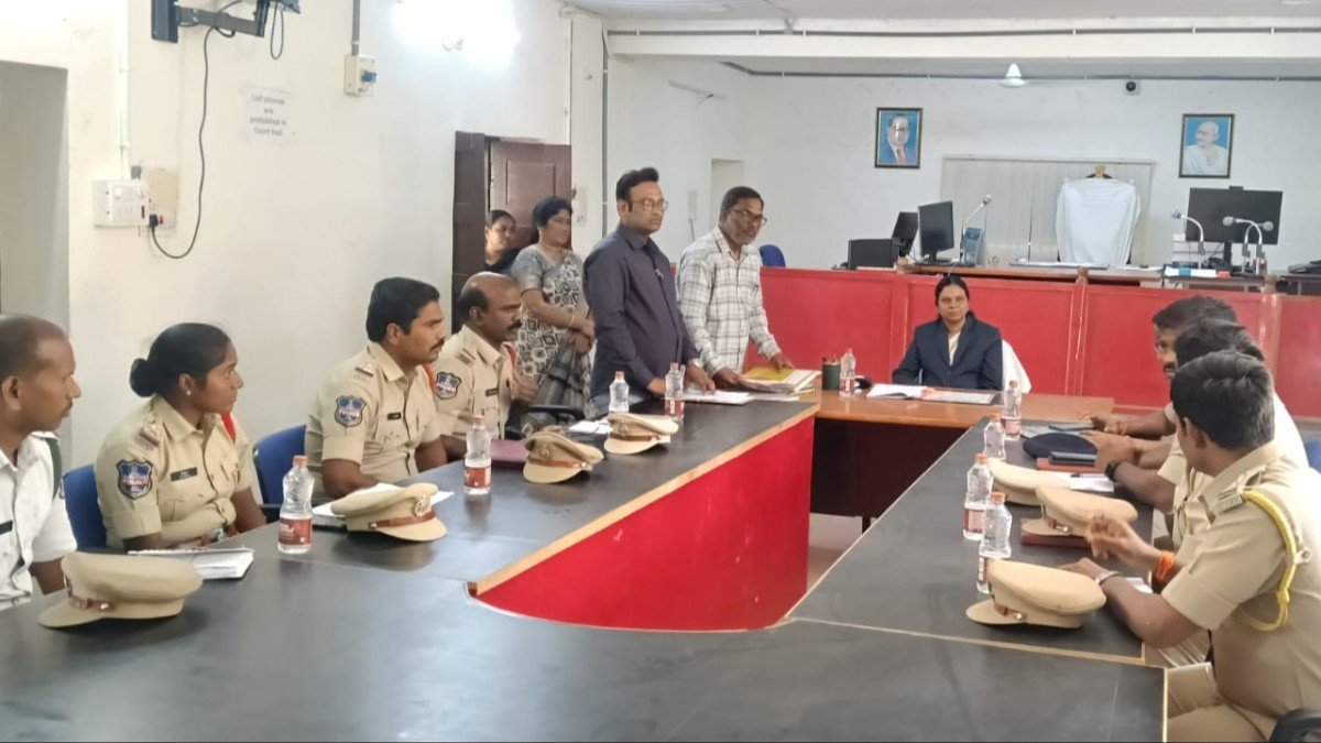 జాతీయ లోక్ అదాలత్ విజయవంతానికి పోలీసుల సహకారం అవసరం