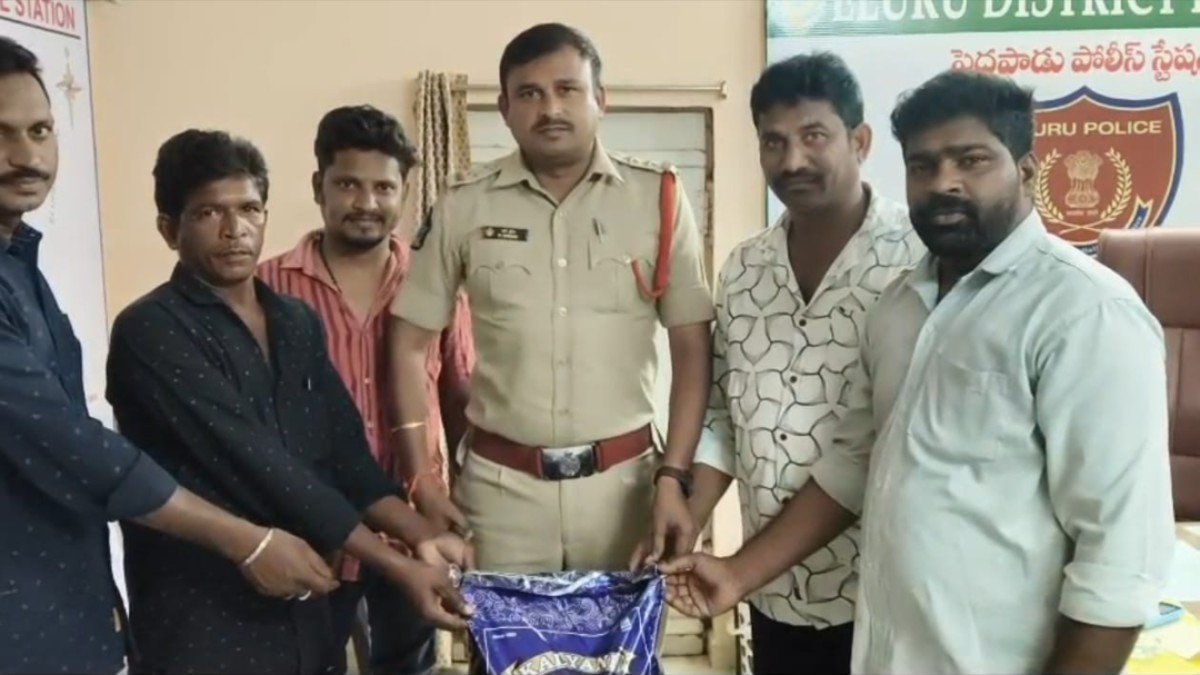 ఆపదలో ఉన్న పేద కుటుంబానికి పెదపాడు పోలీసుల అండ – మానవీయత చాటిన ఎస్ ఐ ఆర్. శ్రీనివాస్