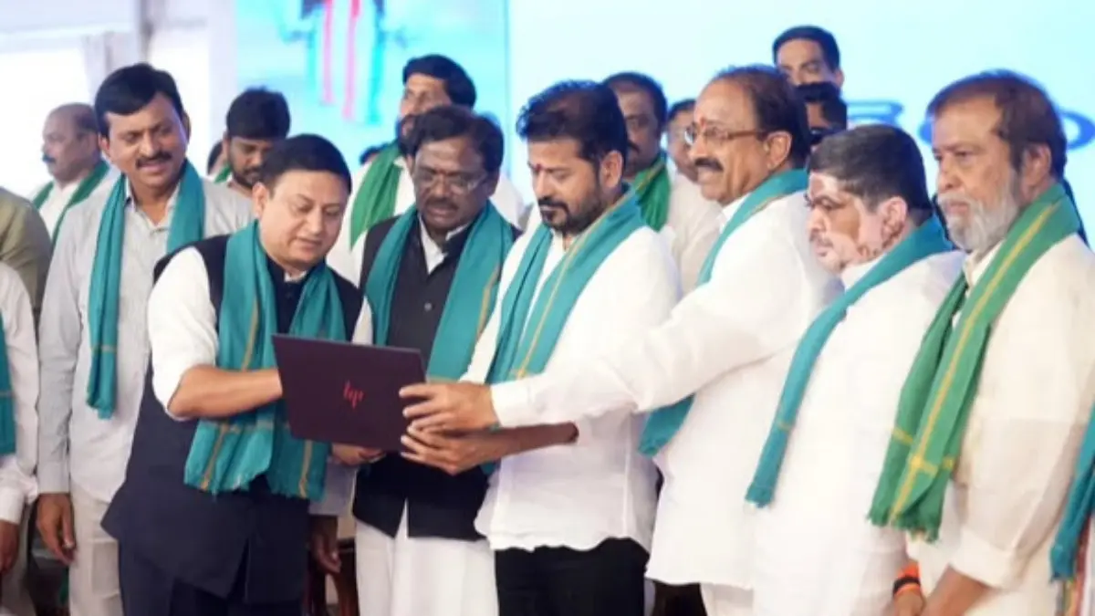 “రైతు చేతికి నేరుగా నిధులు… తెలంగాణలో సాగుకు బలమైన భరోసా!” 