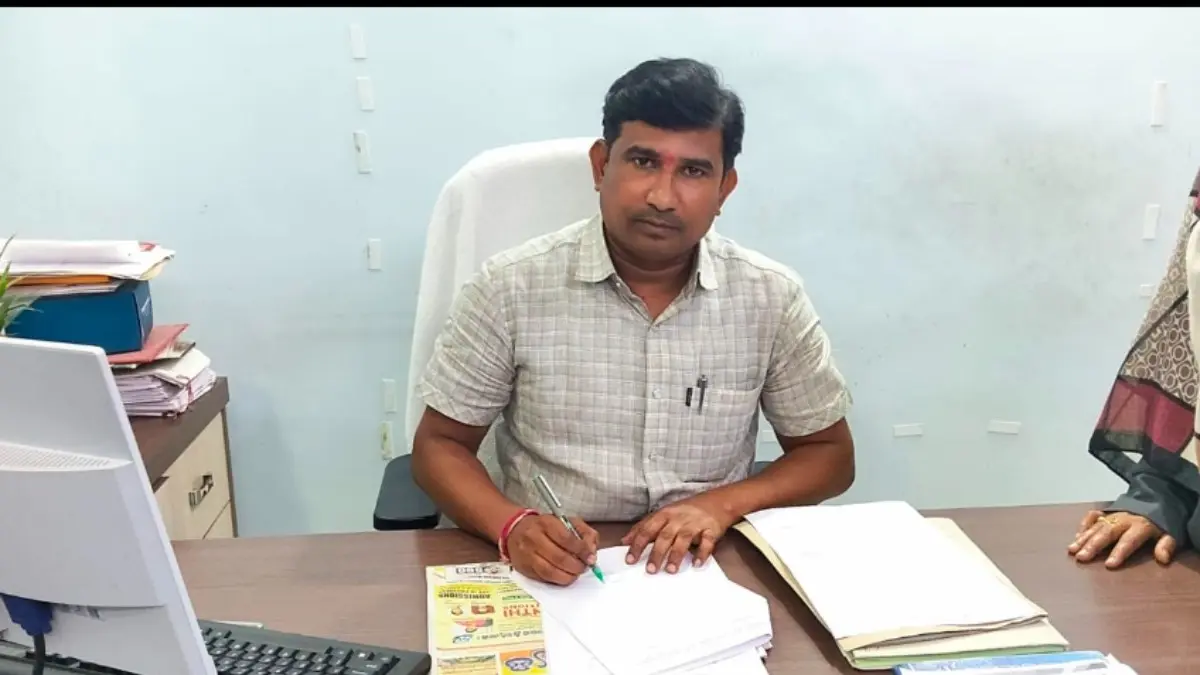 చిట్యాల మున్సిపాలిటీలో నూతన కమిషనర్ బాధ్యతలు స్వీకారం 
