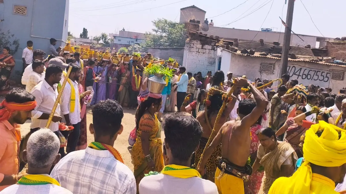 డప్పూర్ గ్రామ శివారులో ఘనంగా బీరప్ప స్వామి – కామరాతి దేవి కళ్యాణ మహోత్సవం