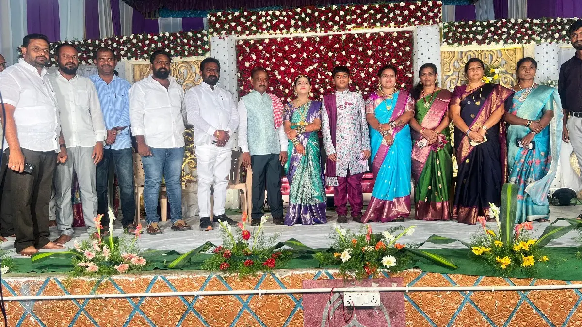 నూతన వస్త్ర అలంకరణ మహోత్సవంలో పాల్గొన్న టీఆర్‌పీ నాయకులు
