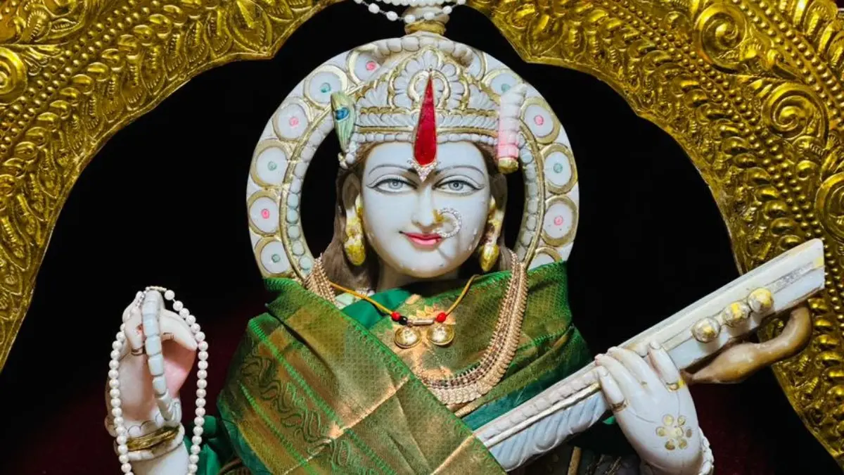 పిల్లలమర్రి శివాలయాల్లో విశేష పూజలు