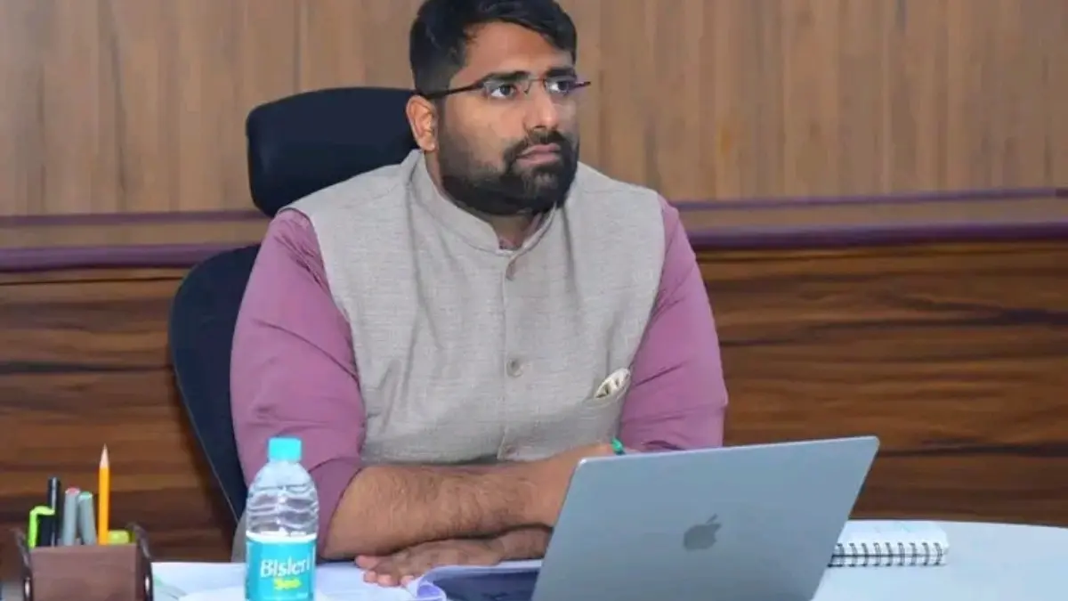 సినిమా థియేటర్లు తప్పనిసరిగా రిజిస్ట్రేషన్ చేసుకోవాలి:జేసీ 